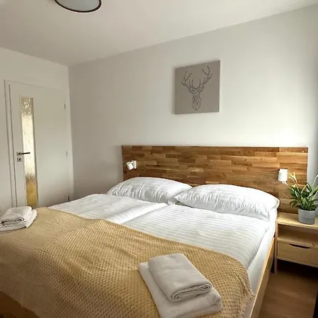 Moveinn 3* Prague